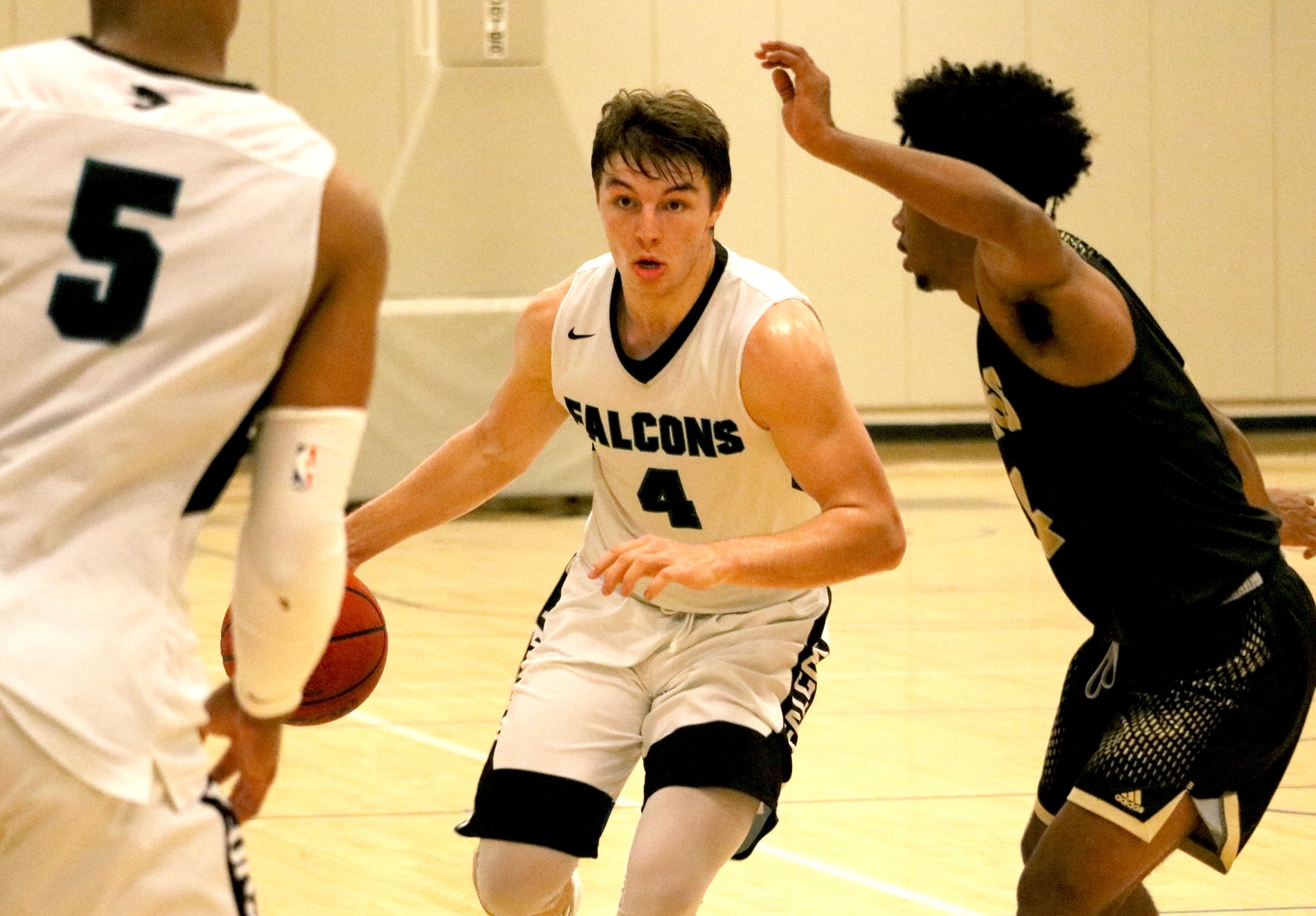 Mustangs' defense stymies Falcons in second half
