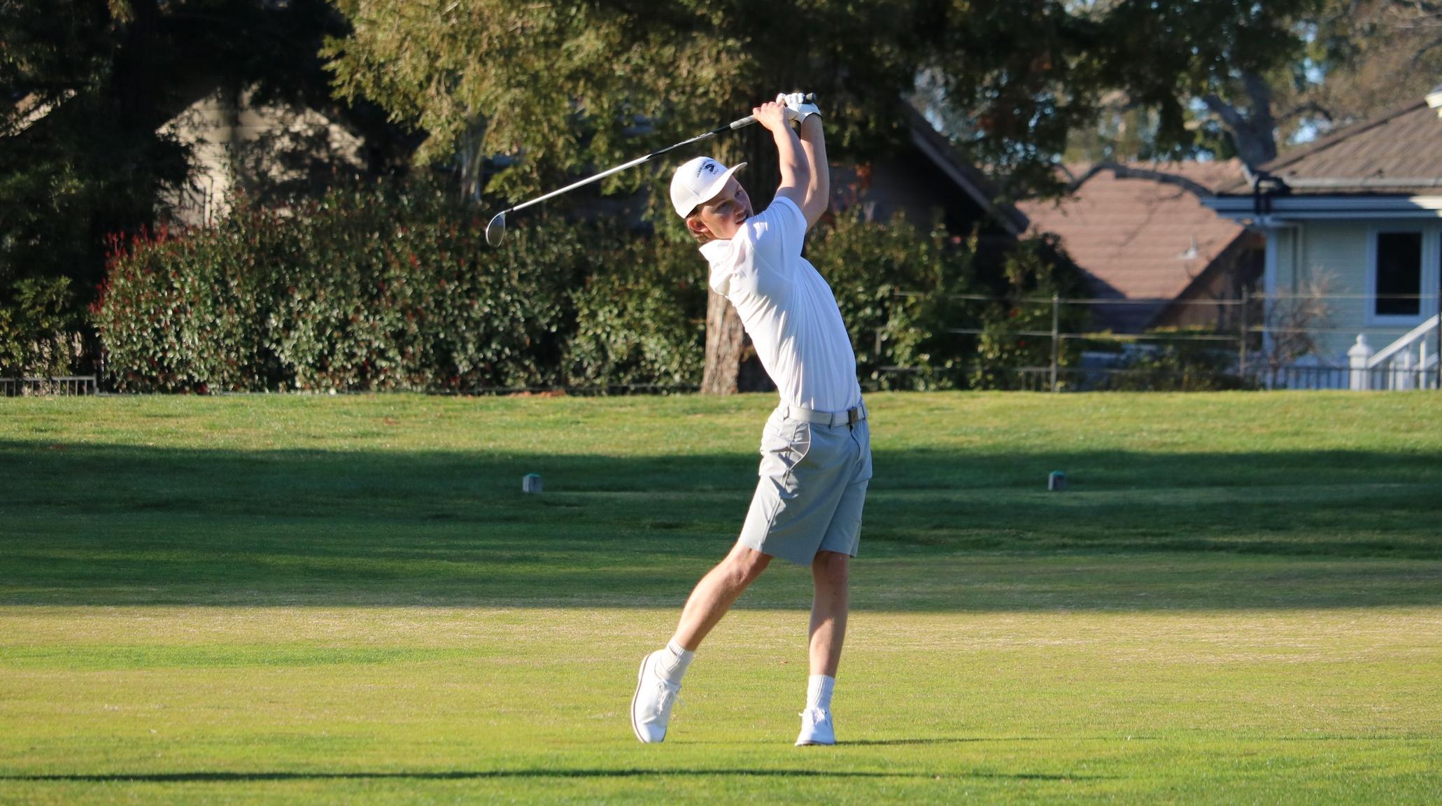 Falcon golfers win by 16 strokes, take over Big 8 lead